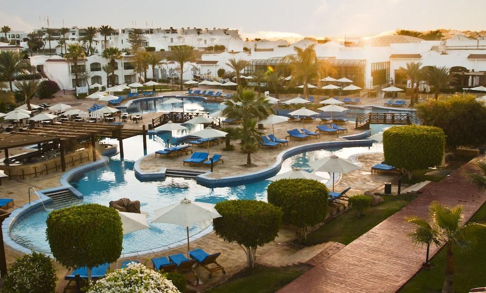 Hotel Jaz Sharm Dreams Exteriér fotografie The resort at the Jumeirah Beach Hotel