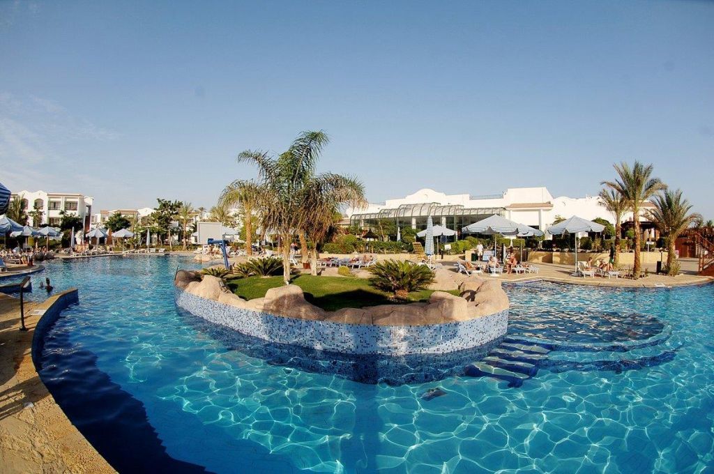 Hotel Jaz Sharm Dreams Exteriér fotografie A swimming pool in Egypt