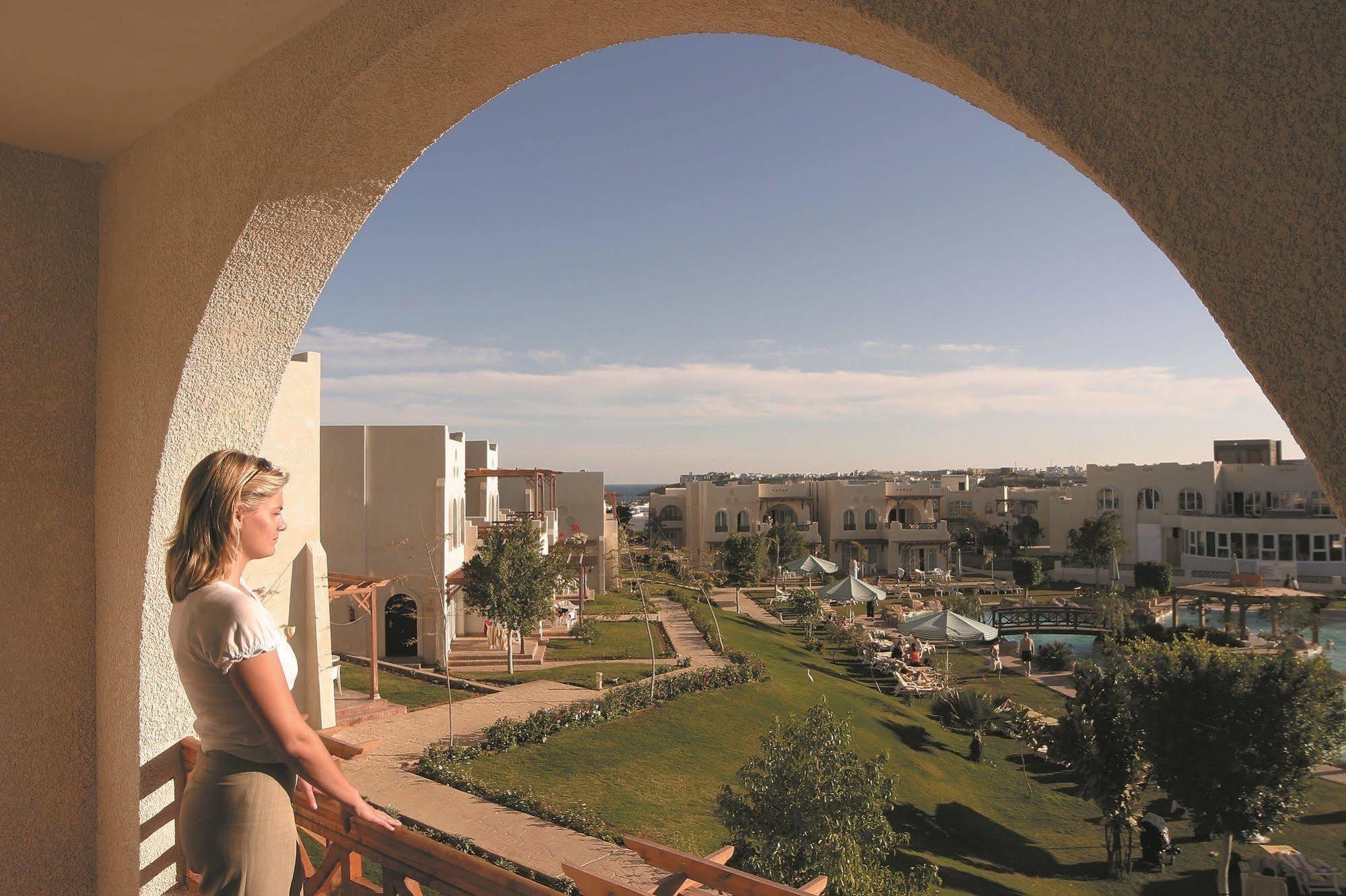 Hotel Jaz Sharm Dreams Exteriér fotografie View of the campus
